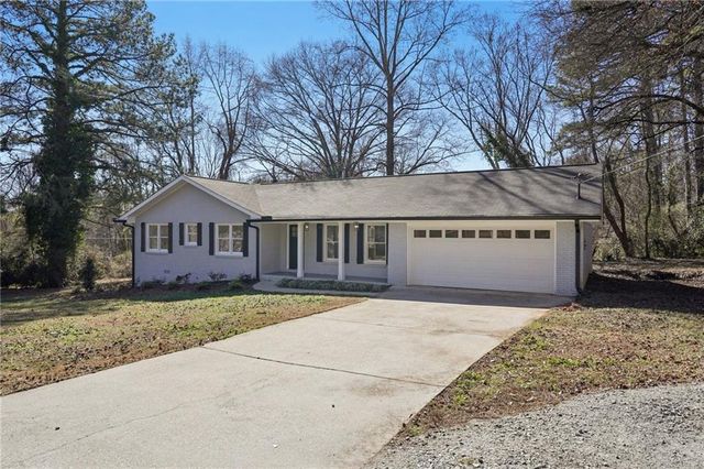 507 Castleaire Drive, Stone Mountain, GA 30087