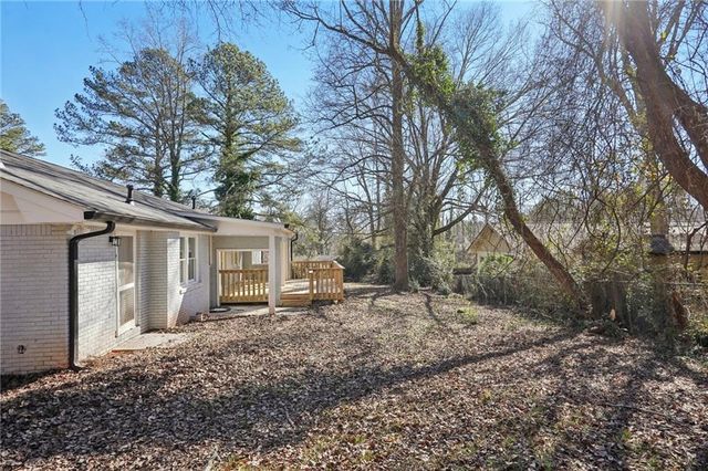 507 Castleaire Drive, Stone Mountain, GA 30087