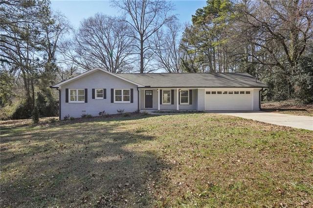 507 Castleaire Drive, Stone Mountain, GA 30087