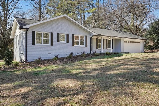 507 Castleaire Drive, Stone Mountain, GA 30087