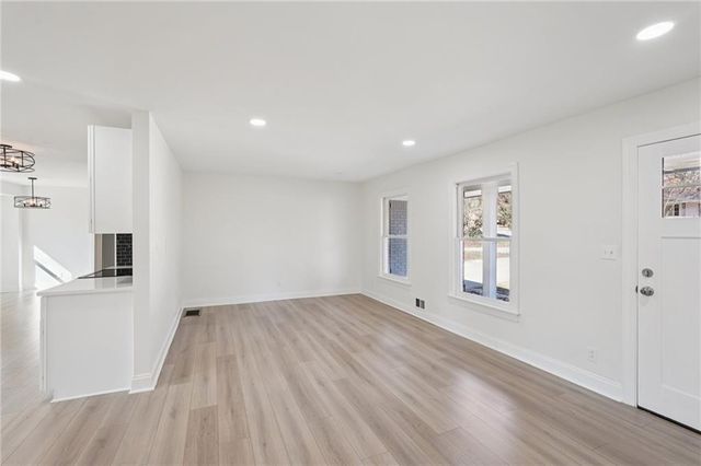 507 Castleaire Drive, Stone Mountain, GA 30087