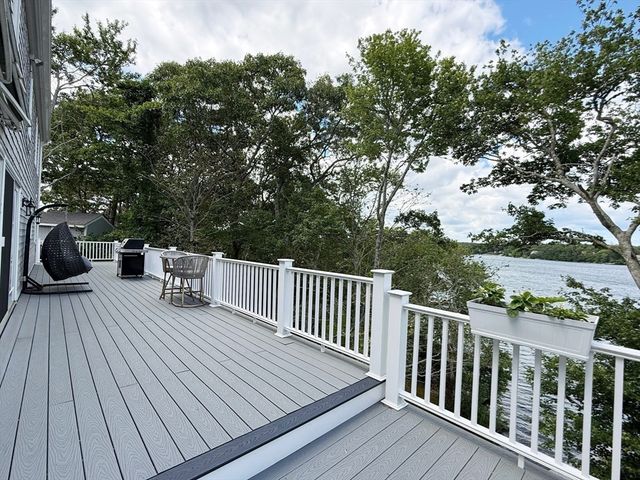 29 Eagle Hill Drive, Plymouth, MA 02360