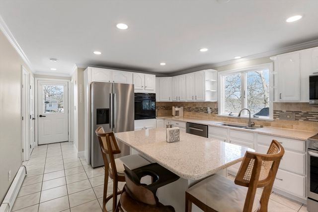 29 Eagle Hill Drive, Plymouth, MA 02360