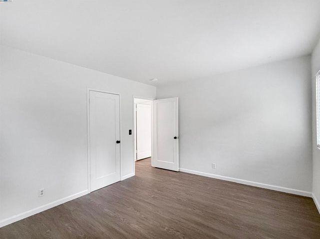 1516 Grove Way, Hayward, CA 94546