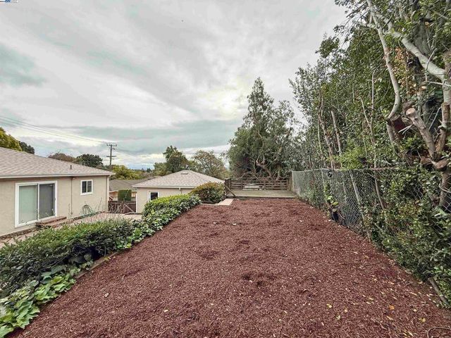 1516 Grove Way, Hayward, CA 94546