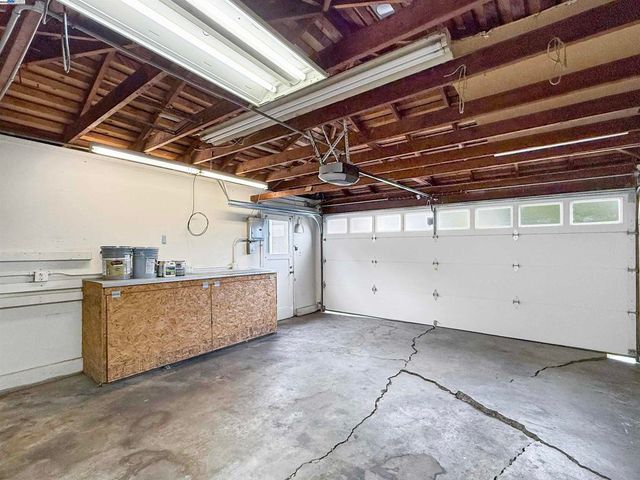 1516 Grove Way, Hayward, CA 94546