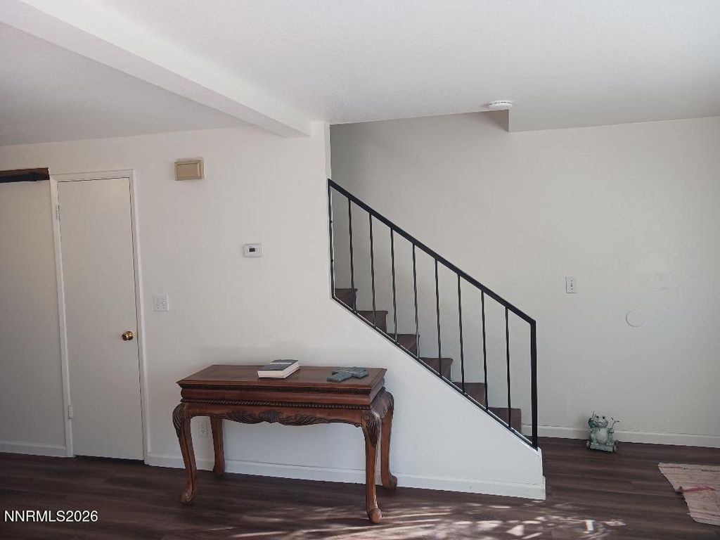Image 11 of property listing at 401 Allouette Way APT 7, Carson City, NV 89701