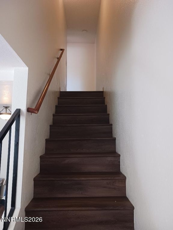 Image 12 of property listing at 401 Allouette Way APT 7, Carson City, NV 89701