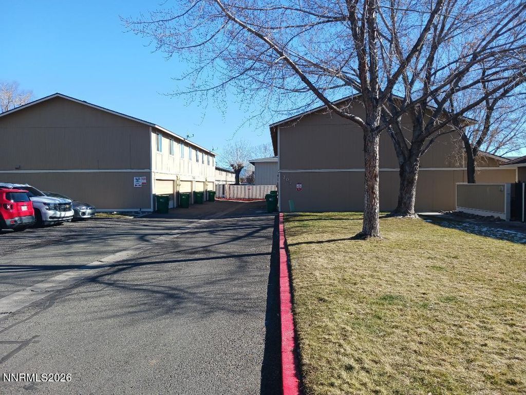 Image 26 of property listing at 401 Allouette Way APT 7, Carson City, NV 89701