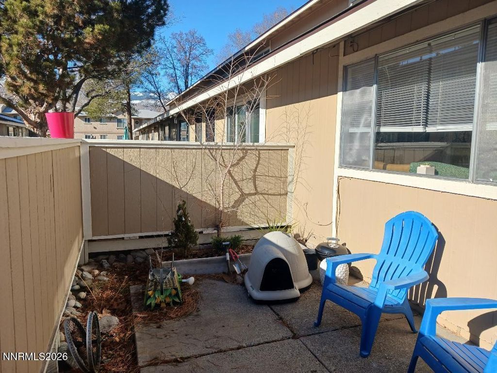 Image 3 of property listing at 401 Allouette Way APT 7, Carson City, NV 89701