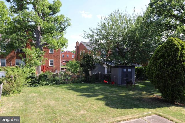 2351 IVERSON ST, Temple Hills, MD 20748