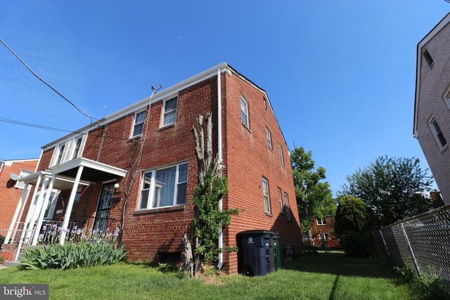 2351 IVERSON ST, Temple Hills, MD 20748