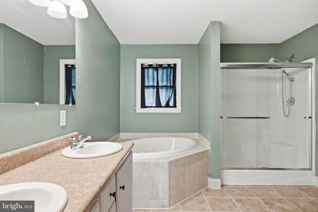 80 SANDPIPER DR, Basye, VA 22810