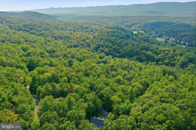80 SANDPIPER DR, Basye, VA 22810