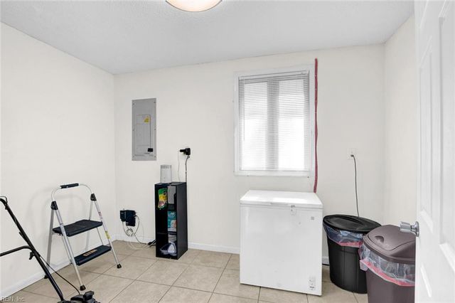 4184 Thistle CIR, Virginia Beach, VA 23462