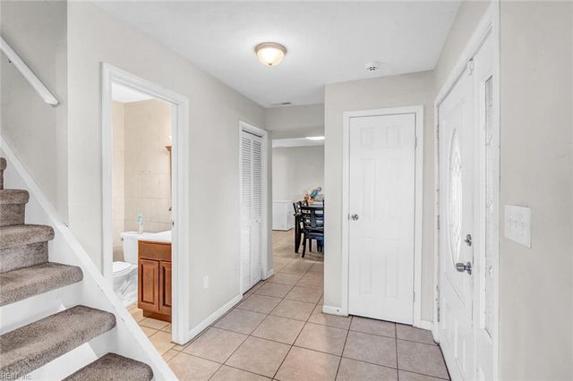 4184 Thistle CIR, Virginia Beach, VA 23462