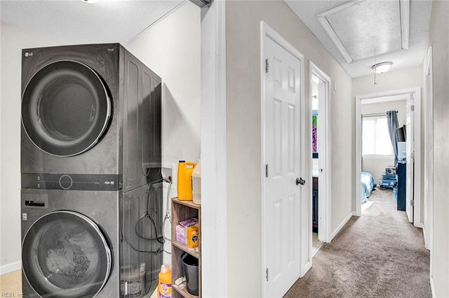 4184 Thistle CIR, Virginia Beach, VA 23462