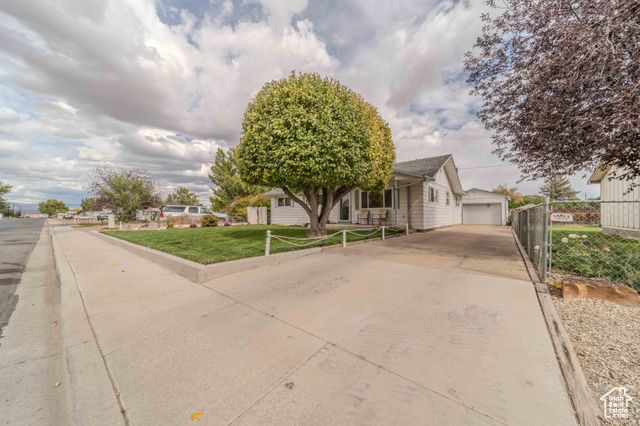 470 N 400 E, Roosevelt, UT 84066
