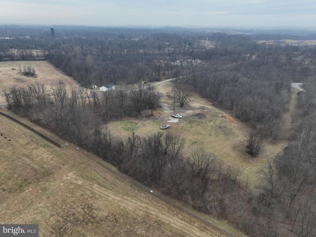 261 GRANNY SMITH LN, Kearneysville, WV 25430