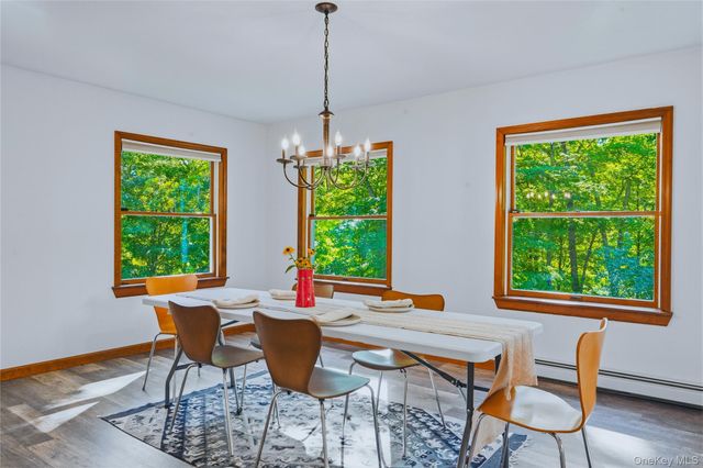2 Durmo Road, New Paltz, NY 12561