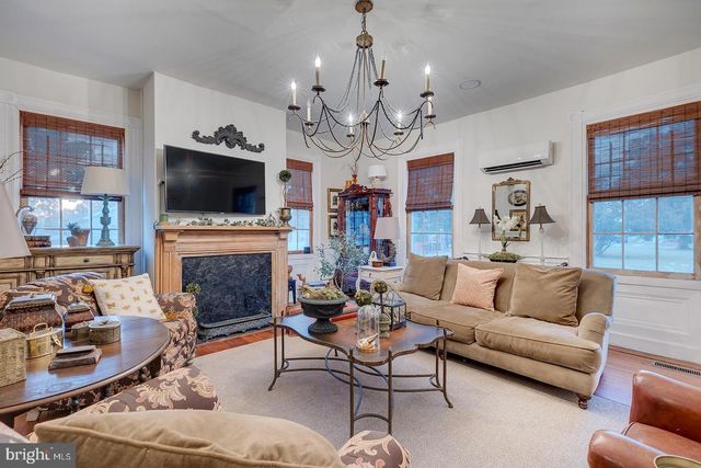 205 FISHER AVE, Milford, DE 19963