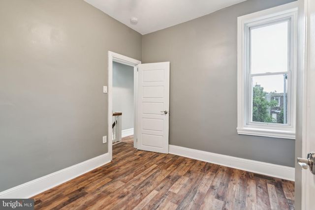 2433 N 17TH ST, Philadelphia, PA 19132