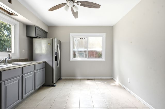 703 Circle Drive, University Park, IL 60484