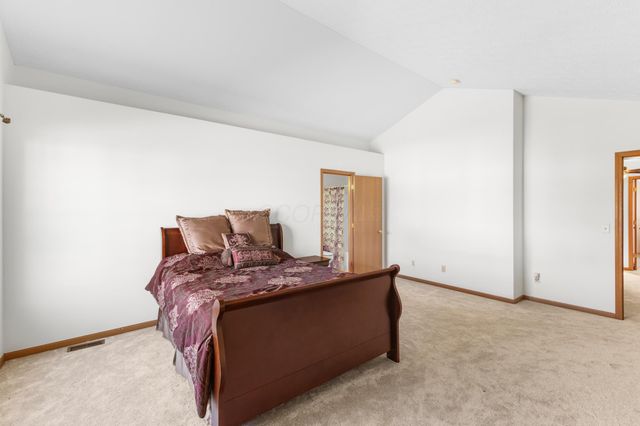 1993 Schrive Drive, Hilliard, OH 43026