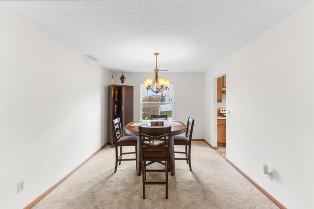 1993 Schrive Drive, Hilliard, OH 43026