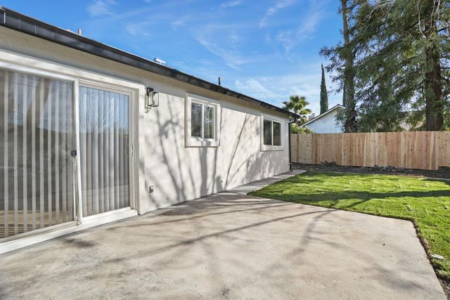 2228 Chambord Dr, Stockton, CA 95210