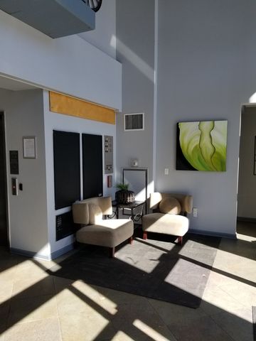 1122 W Catalpa Avenue 414, Chicago, IL 60640