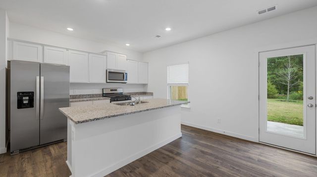 3452 Hopkins Dr, Chattanooga, TN 37419