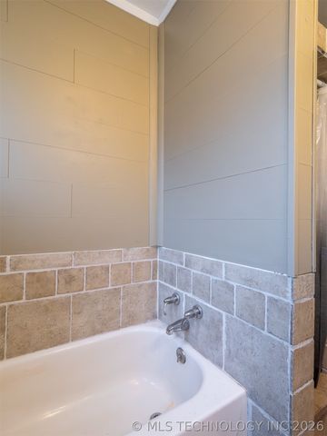 919 S 2nd Street, Mcalester, OK 74501