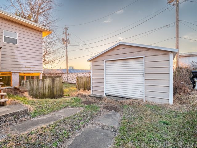 919 S 2nd Street, Mcalester, OK 74501