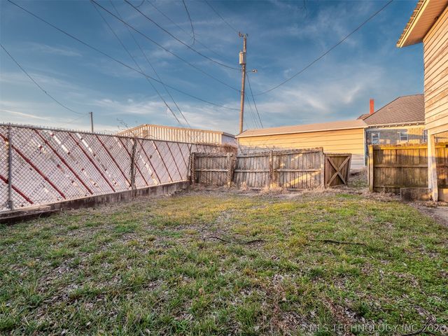 919 S 2nd Street, Mcalester, OK 74501