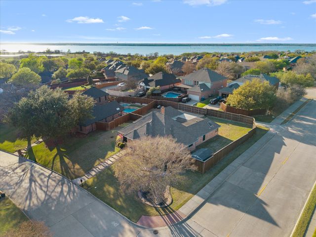 1385 Shores Circle, Rockwall, TX 75087