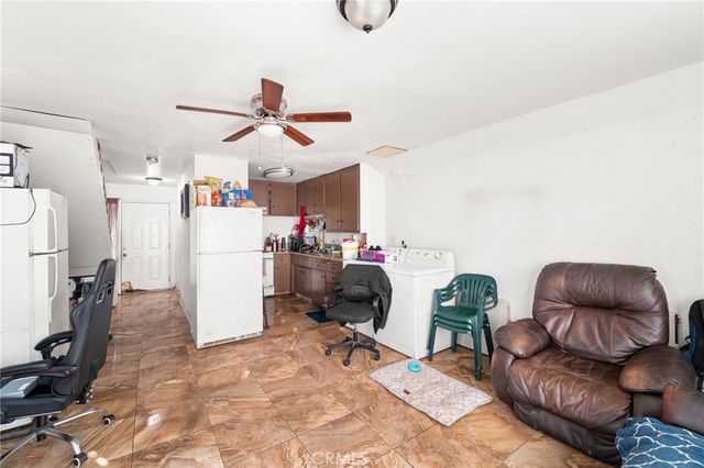 1001 E Camile A2, Santa Ana, CA 92701