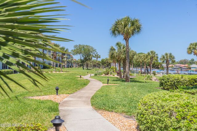 1200 CANOPY WALK Lane 1233, Palm Coast, FL 32137