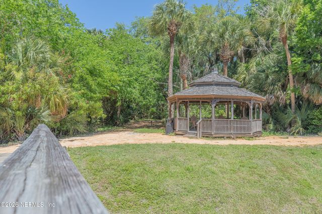 1200 CANOPY WALK Lane 1233, Palm Coast, FL 32137