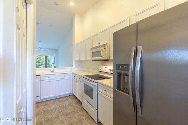 1200 CANOPY WALK Lane 1233, Palm Coast, FL 32137