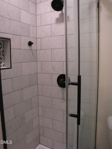 220 Elizabeth Street Apt B2, Chapel Hill, NC 27514