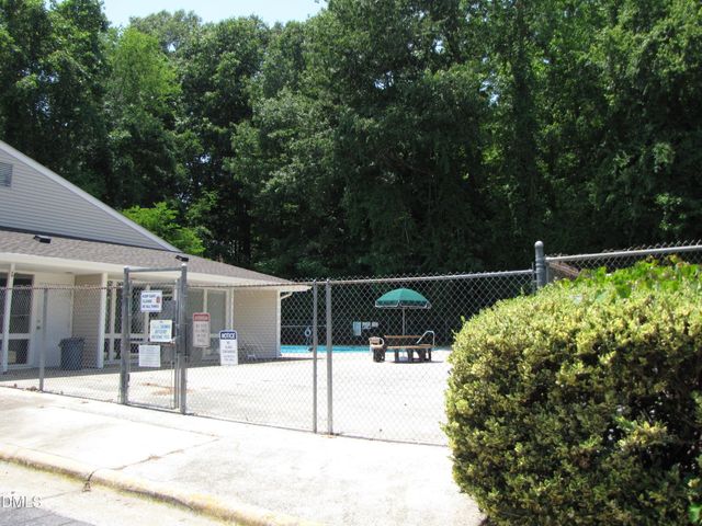 220 Elizabeth Street Apt B2, Chapel Hill, NC 27514