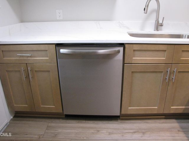 220 Elizabeth Street Apt B2, Chapel Hill, NC 27514