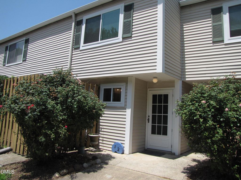 220 Elizabeth Street Apt B2, Chapel Hill, NC 27514