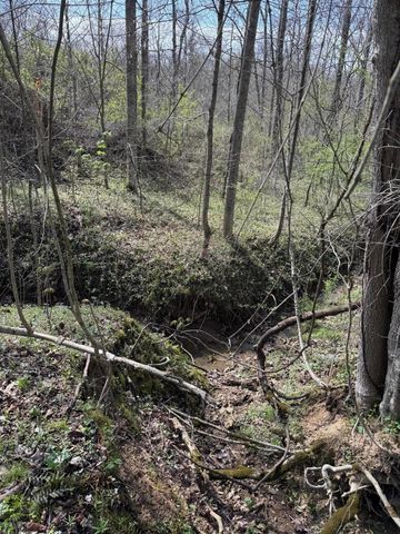 18261 Jacksonville Road, Glouster, OH 45732