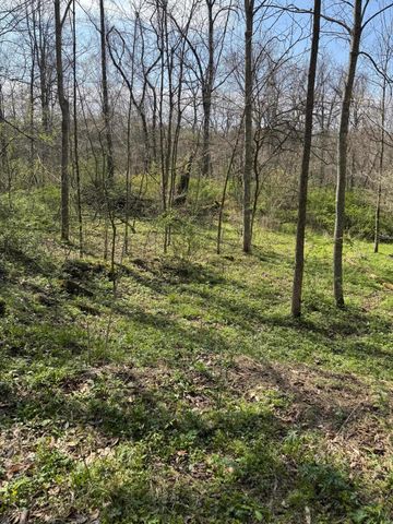 18261 Jacksonville Road, Glouster, OH 45732