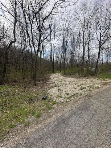 18261 Jacksonville Road, Glouster, OH 45732