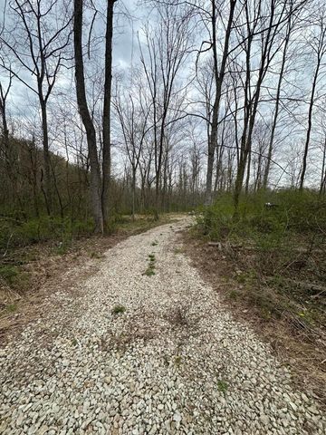 18261 Jacksonville Road, Glouster, OH 45732