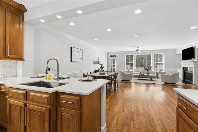 4305 Village Green Drive, Roswell, GA 30075