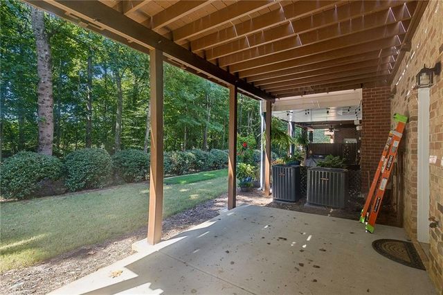 4305 Village Green Drive, Roswell, GA 30075